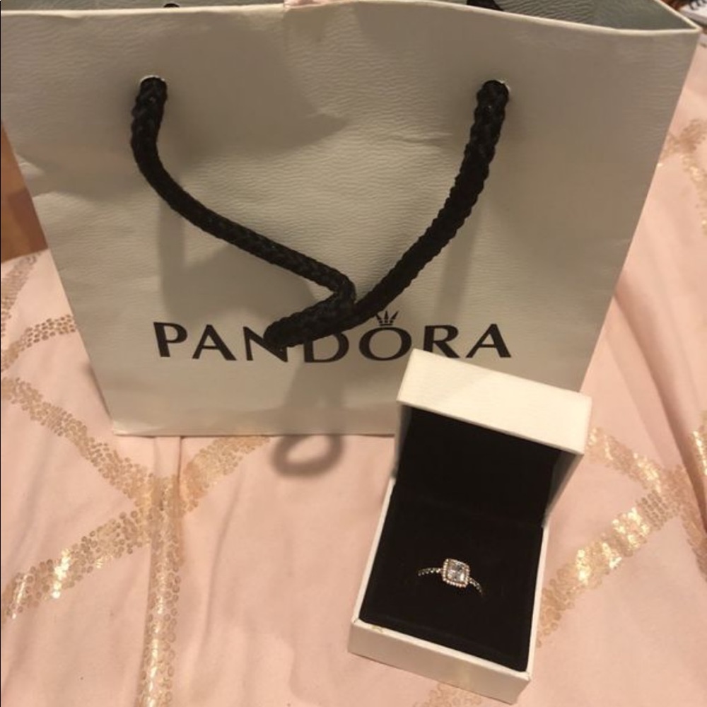 Pandora rose gold ring